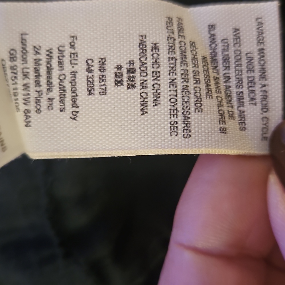 Free Peopke Black Velvet Jacket - Picture 11 of 14